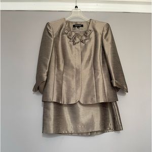 Women 2pc suit, pewter gold or bronzy in color short skirt with back zip